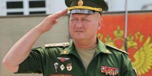 Російський генерал родом з Дніпропетровщини обстрілює область. З’явились подробиці про нього