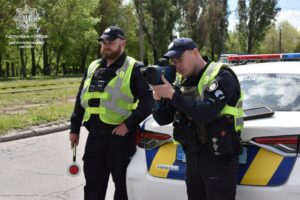 У Дніпрі стало відомо, на яких ділянках патрульні вимірюють швидкість TruCAM