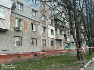 Ракетний удар по Дніпру: всі служби працюють на місці. Дніпрянам нагадали, як  отримати матеріальну допомогу
