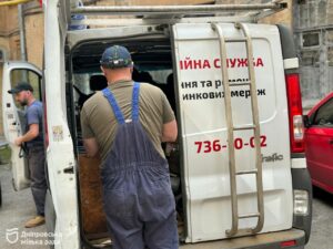 У 30 будинках Дніпра з початку року вже замінили труби холодного постачання та опалення
