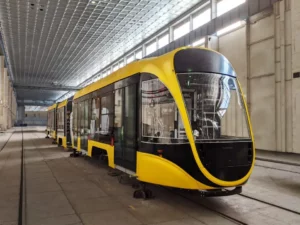 Нові і комфортні. У Дніпрі планують закупити низькопідлогові трамваї та вагони в метро