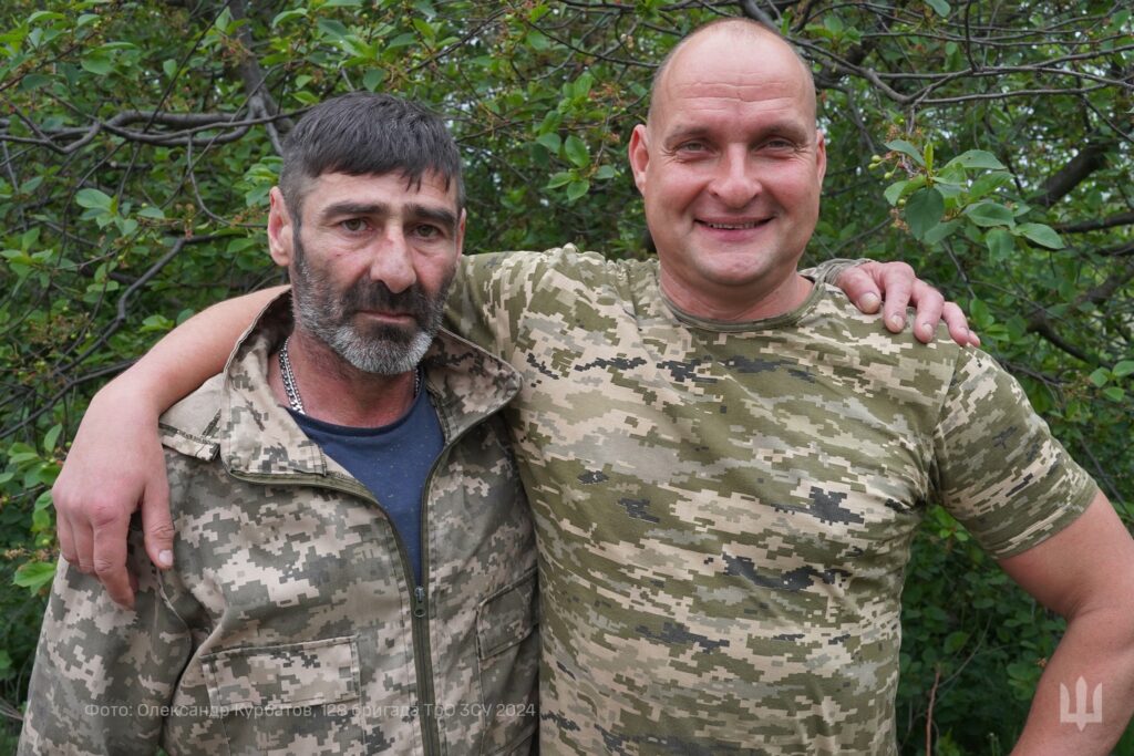 Водій тролейбусу з Дніпра та будівельник з Хмельниччини полонили двох росіян