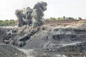 Вибухи в Дніпропетровській області 4 вересня. Мешканців просять зберігати спокій