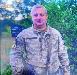 Лише через 1,5 роки після загибелі змогли похоронити. На щиті повернувся Героєм Ігор Мельник з Дніпропетровщини