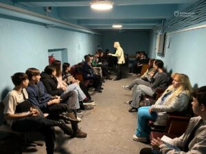 У Дніпрі черговий по місту перевірив роботу ЦНАП «Правобережний» та облаштування укриття