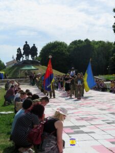 У лікарні від ран помер Сергій Пирогов. Жовті Води на колінах прощались з воїном (фото)