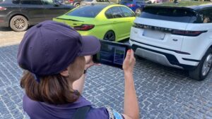 За тиждень – понад 2000 порушень та понад 100 автівок – на штрафмайданчику. Інспектори з питань паркування Дніпра продовжують виявляти тих, хто нехтує правилами паркування