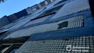 Це зменшить рівень вологості у квартирах та підвищить енергоефективність усього будинку — ремонт міжпанельних швів у багатоповерхівках Дніпра