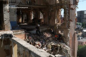 Ракетний удар по Дніпру 28 червня: інформація на 2 липня від рятувальників (фото, відео)