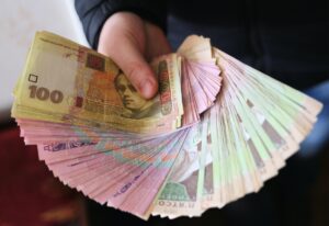 Керівниця пошти на Дніпропетровщині крала гроші з каси