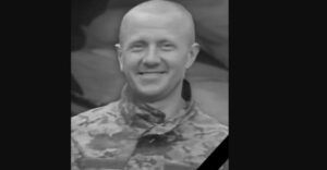 Біля селища Нью-Йорк на Донеччині загинув солдат Артем Байков з Кам’янського
