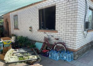 Осколкові поранення отримали двоє людей. На Дніпропетровщині ворог вдарив дроном-камікадзе (фото)