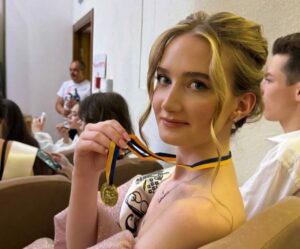НМТ на 200: у Дніпрі Софія Головко склала 4 предмети на відмінно (відео)