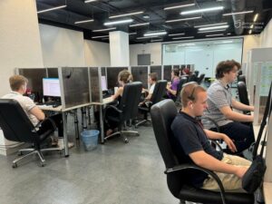 Чому зникає зв’язок під час відключень світла. У Дніпрі мобільні оператори дали пояснення