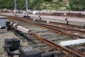 Як у Дніпрі електротранспорт та метро готують до роботи взимку