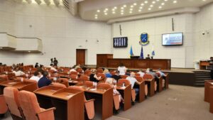 «В умовах війни маємо дбати про людей», — Філатов про ухвалення муніципальних надбавок медпрацівникам шкіл, дитсадків і профтехучилищ Дніпра