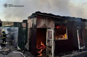 На Дніпропетровщині горів продовольчий ринок. З’явились перші подробиці