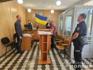 На Дніпропетровщині викрили групу наркозбувачів, які отримували мільйонні доходи від збуту наркотиків