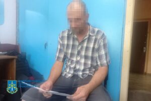 На Дніпропетровщині чоловік роками ґвалтував двох падчерок та виготовляв дитячу порнографію