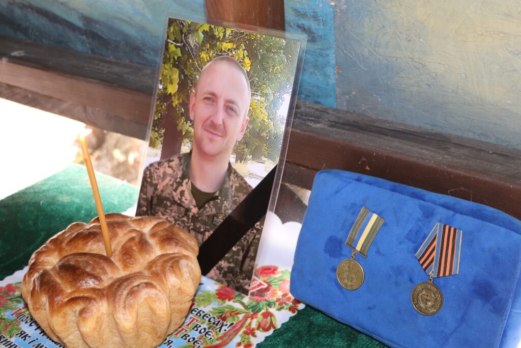 Гинуть найкращі сини. Загинув хоробрий захисник Денис Гуторов з Дніпропетровщини