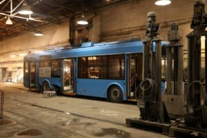 Уперше у Дніпрі класичний тролейбус отримав запас автономного ходу 20 км