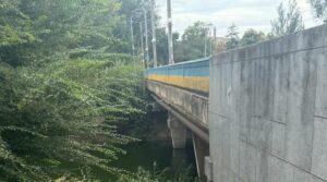 Виловив на вудочку пакет з гранатами. На Дніпропетровщині хлопчик впіймав незвичний трофей