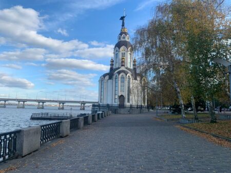 У Дніпрі проведуть безкоштовну екскурсію "Закохані у місто: Дніпро інстаграмний"