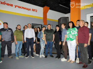 Завдяки співпраці міськради та бізнесу. У Дніпрі у відремонтованому ПТУ відкрили сучасну Майстерню верстатників