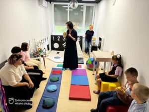 Соціальний супровід: як у Дніпрі піклуються про сім’ї, які виховують дітей-сиріт та дітей, позбавлених батьківського піклування 