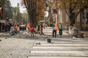 Після ремонту площа Соборна у Дніпрі цілком відповідатиме нормам доступності 