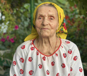 Завжди з посмішкою і піснею. 100-річний ювілей відзначила Ганна Андрущенко з Дніпропетровщини