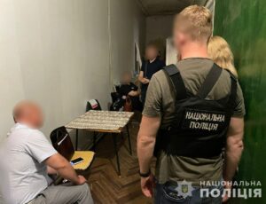 Переправляли військовозобов’язаних через кордон. На Дніпропетровщині судитимуть двох жінок
