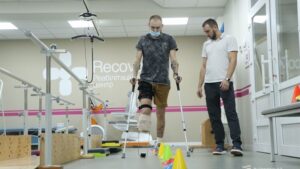 Тут працюють професіонали. У Дніпрі рятують військових