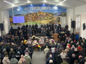 «Я не хочу жити без вас…» У Кривому Розі Максим Кулик виголосив промову і попрощався з дружиною і трьома дітьми