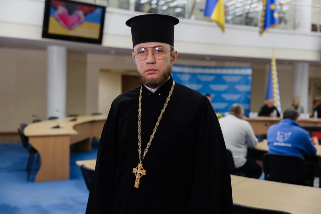 Священника Дніпровської єпархії наказом Президента нагороджено медаллю «ЗА ОБОРОНУ УКРАЇНИ» Священника Дніпровської єпархії наказом Президента нагороджено медаллю «ЗА ОБОРОНУ УКРАЇНИ»