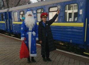 Дитяча залізниця запрошує на зимовий сезон