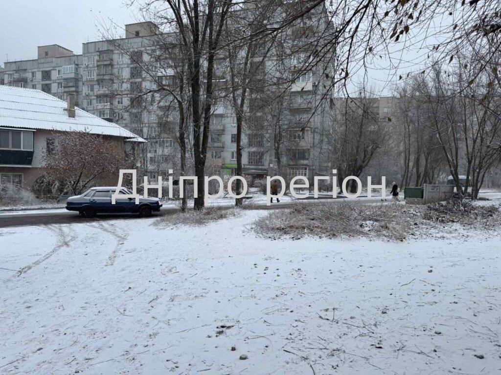 Під білим покривалом. У Дніпрі йде сніг (відео)