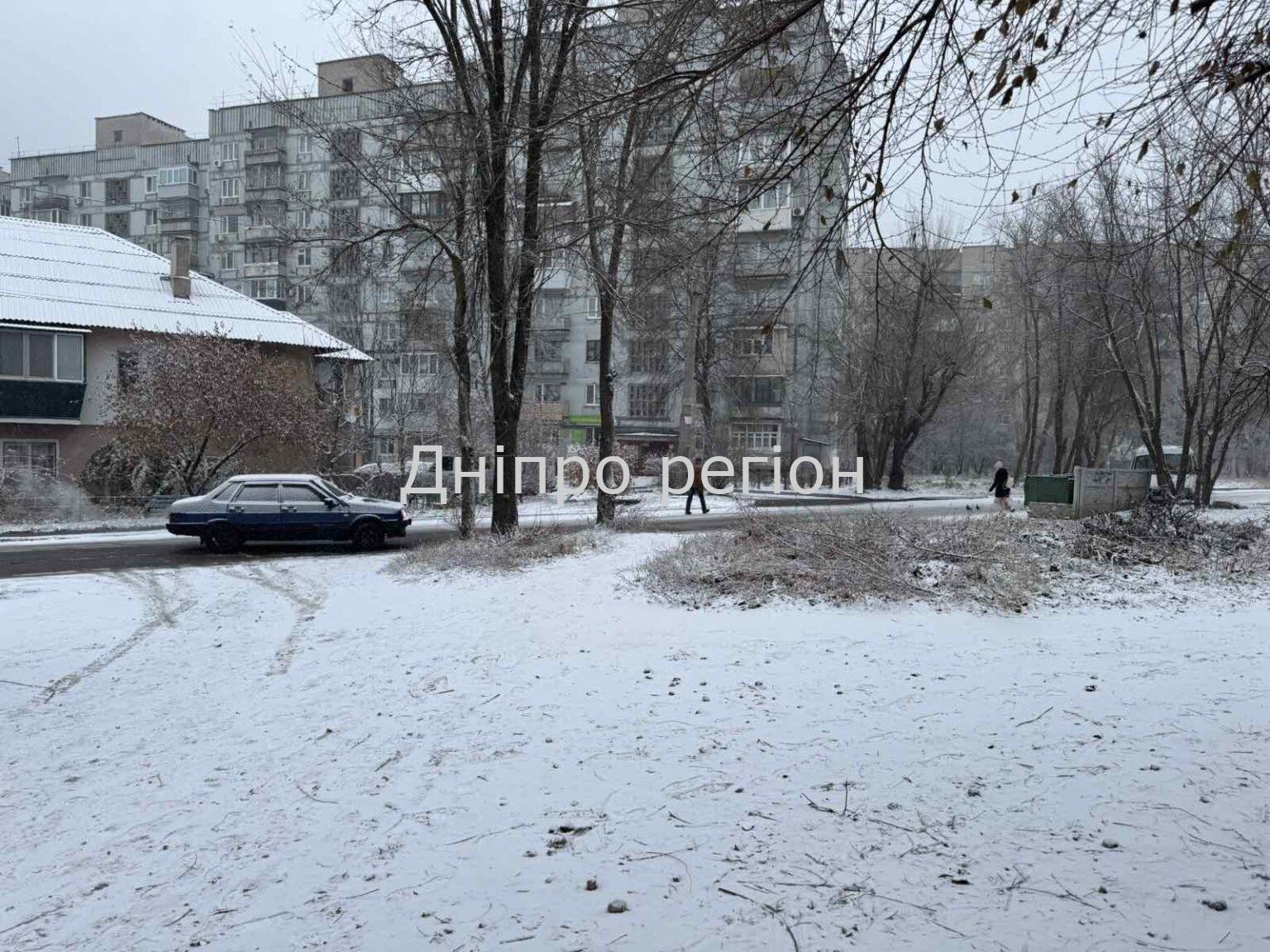 Під білим покривалом. У Дніпрі йде сніг (відео)