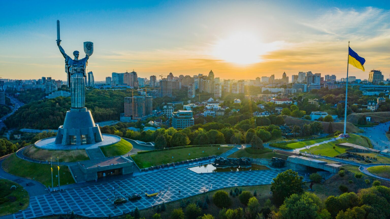 Топ-5 місць для незабутнього відпочинку в Україні