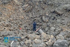 Ракетний удар по Дніпропетровщині. З’явились фото з місця трагедії