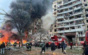 Ракета вбила 46 мирних громадян та зламала долі ще десяткам. У Дніпрі річниця трагедії