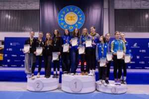 Шпажистки з Дніпра вибороли командну «бронзу» на юніорському чемпіонаті України