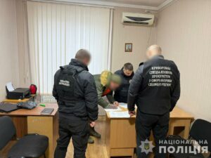 Озолотився “на посвідченнях”. На Дніпропетровщині екс-посадовець ТЦК наживався на військовозобов’язаних