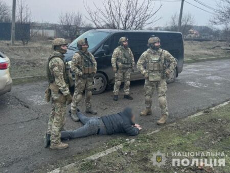 На Дніпропетровщині затримано депутатів та кримінального авторитета за вимагання 60 тисяч доларів у екс-заступника мера (ФОТО)