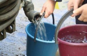 Устигніть зробити запаси. Де в Дніпрі майже добу не буде води