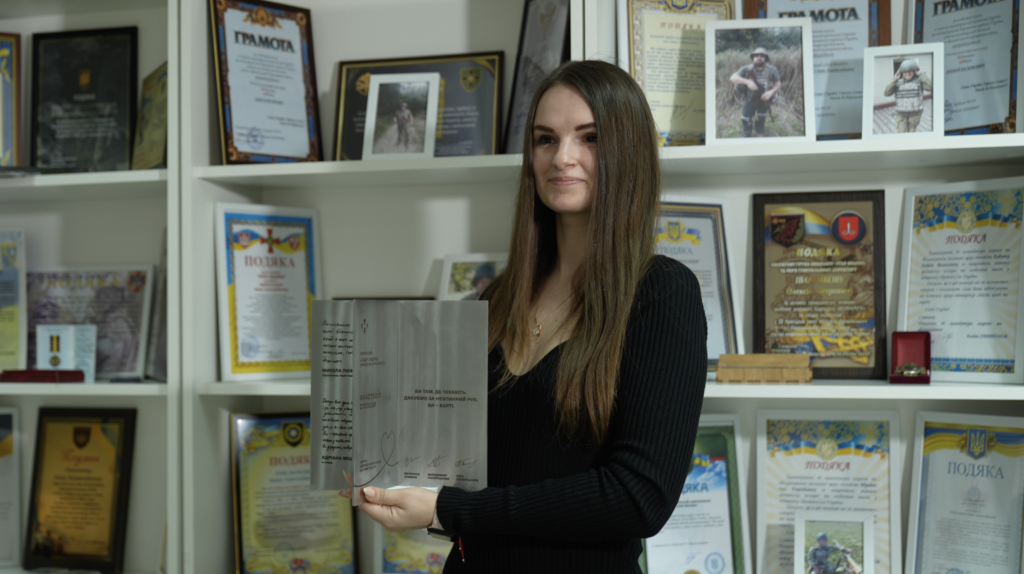 Волонтерка з Дніпра отримала відзнаку «Варті» Волонтерка з Дніпра отримала відзнаку «Варті»