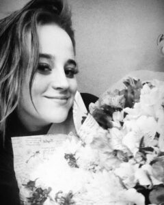 У лікарні Дніпропетровщини померла 20-річна дівчина, яка їхала на мотоциклі