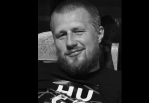 На щиті повернувся додому Вадим Салтан. Дніпропетровщина простилась із загиблим Героєм