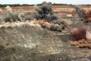 Вибухи на Дніпропетровщині 2 серпня. Мешканців просять зберігати спокій