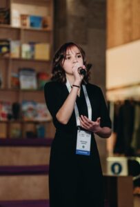 Саєнко Ярослава з Дніпропетровщини посіла I місце на національному фіналі конкурсу GENIUS Olympiad Ukraine-2025